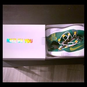 Custom Kobe Ad Exodus size 9.5